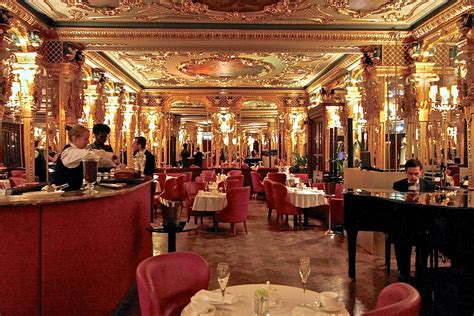 Cafe royal .